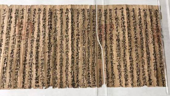 時(shí)政新聞眼｜習(xí)近平赴甘肅考察調(diào)研，首站來到敦煌莫高窟